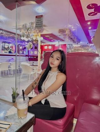 Shemale-MollyPretty-3073366 