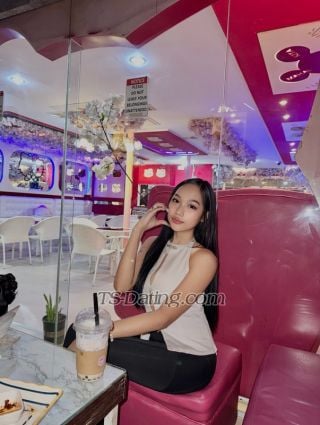 Shemale-MollyPretty-3073383 