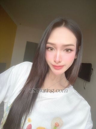 trans girl Momogeely 4405314