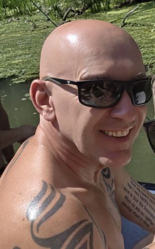 Maschio / marquisdesade / Kuwait