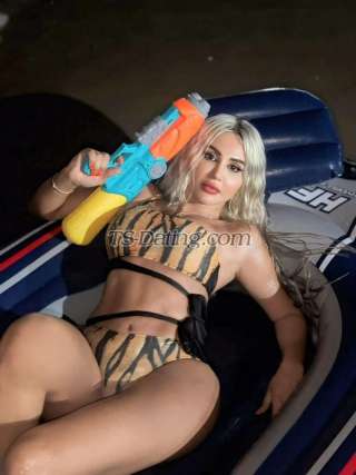 trans girl melli 0474772 trans girl melli 0474772