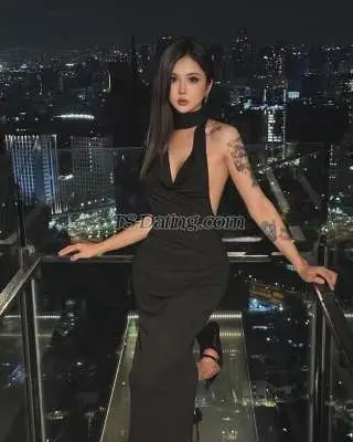 Semiz dikka sakrash Porno filmda askarlar