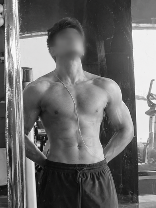 Masculino / Nair4414 / India