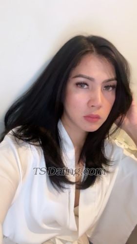 trans girl NaomiNaomi 2679713
