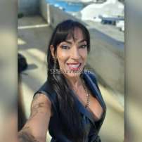 Nocolle Afrodita Nicolle Afrod Nicolle Afrod Barcelona Transex Olá, meu nome é Nicole, sou uma garota autêntica, divertida e feliz. Sou massagista profissional, trabalho com um atendimento personalizado e único para quem busca mais que prazer. Sou educado, carinhoso e fogoso e, claro, um companheiro perfeito para as melhores brincadeiras. Gosto de festas, academia, praia, viajar, conversar sobre assuntos diversos, beijar e fazer sexo, claro. @Linda.afrodite