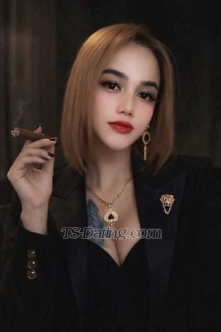 trans girl Nikitaclaudy 5923401