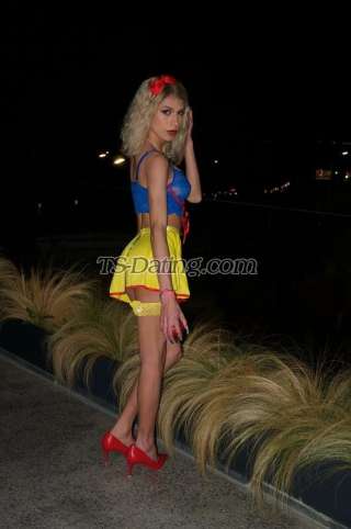 trans girl NinaBitth 5420191