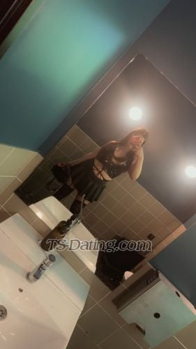 trans girl Nini02 2681120 trans girl Nini02 2681120