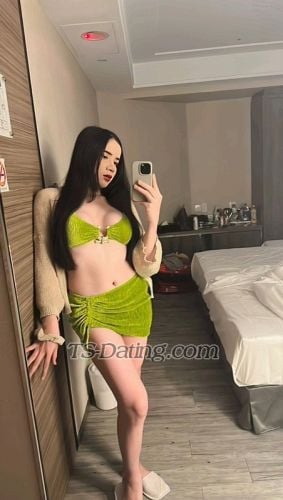 trans girl Nisamanee2255 8709419