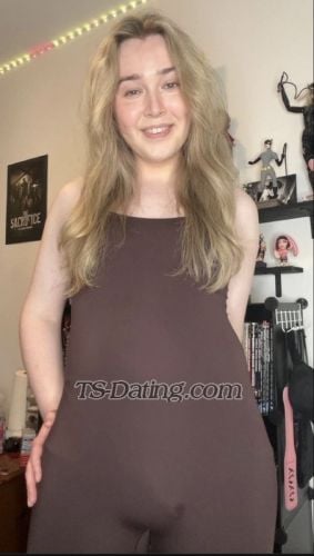 trans girl Noatamar001 4342761 trans girl Noatamar001 4342761