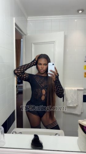 trans girl naomi69 0581302 trans girl naomi69 0581302