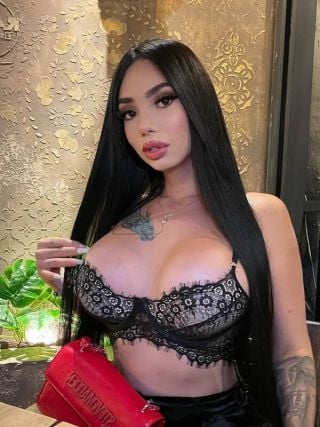 nataliaavell-7411434 