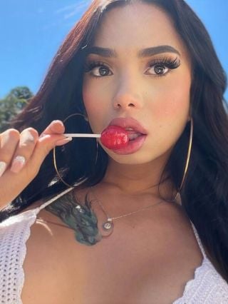 nataliaavell-7440806 
