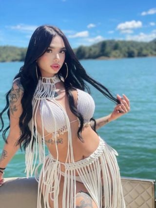nataliaavell-7440910 