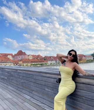nataliaavell-7443009 