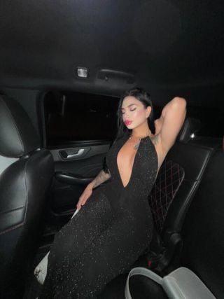 nataliaavell-7444606 