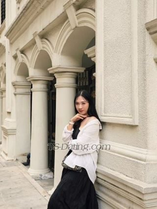 trans girl nunthaya 8906559