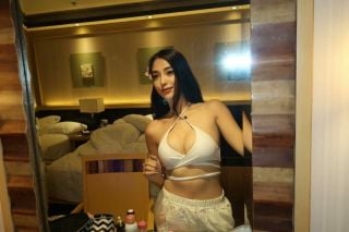 Female / Omairah / Japan