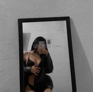 trans girl 061108130Pop 1813727