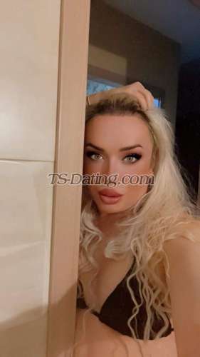 trans girl 550008302 8896694 trans girl 550008302 8896694