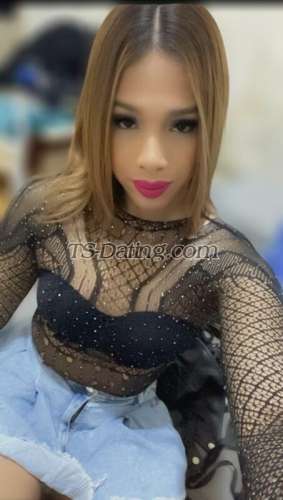 trans girl Parisarg 0837949 trans girl Parisarg 0837949