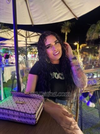 trans girl Paulaandrea 6647602