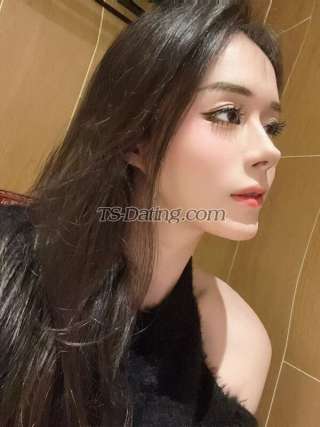 trans girl Pomelo1225 4617146 trans girl Pomelo1225 4617146