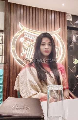 trans girl PritiRouth 7910097