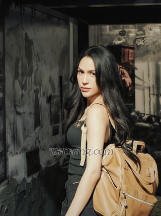 trans girl peetahere 7012084