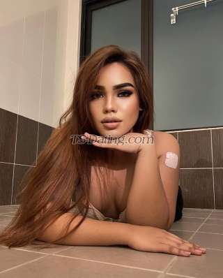 trans girl QishAdrianna 1179880 trans girl QishAdrianna 1179880