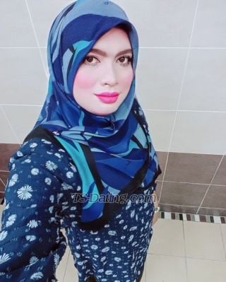 trans girl QistinaSalmi 0051464 trans girl QistinaSalmi 0051464