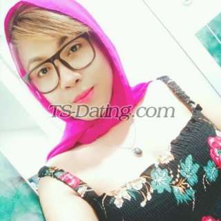 trans girl QueHuLaura 7275228