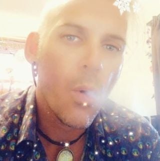 Male / Queefy / Australia