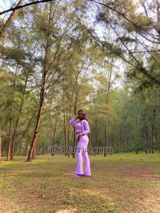 trans girl QueenNisha 1837160