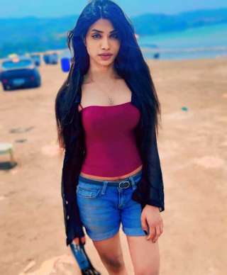 QueenSaleena 7745424 QueenSaleena 7745424