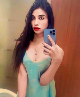 QueenSaleena 7745435 QueenSaleena 7745435