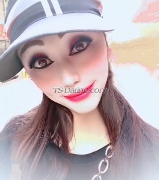 trans girl Queencoco 3944198