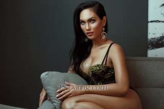 trans girl Quratu 2413087 trans girl Quratu 2413087