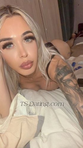 transsexual escort / ROSSANA / Italy