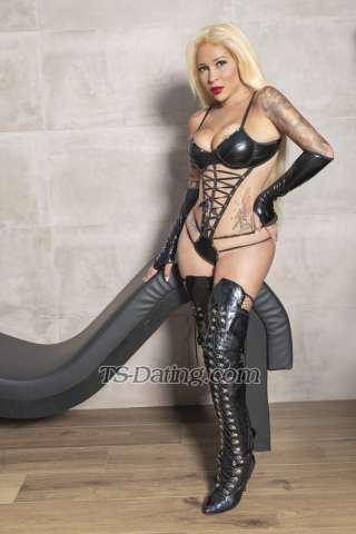 trans girl RahyraXXL 2522505 trans girl RahyraXXL 2522505