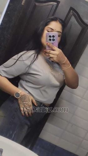 trans girl Raisharma 7131055