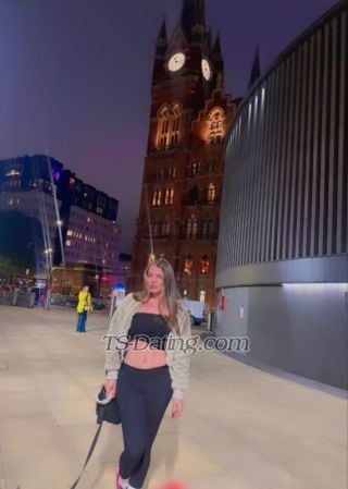 trans girl RaissaMarque 1009395 trans girl RaissaMarque 1009395
