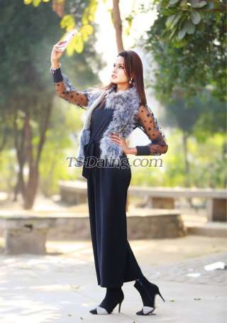 trans girl RealAnaira 0955661 trans girl RealAnaira 0955661