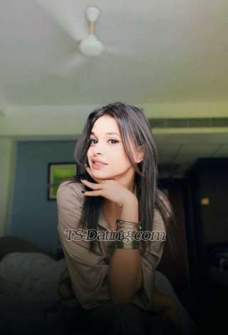 trans girl RealAnaira 1840072 trans girl RealAnaira 1840072