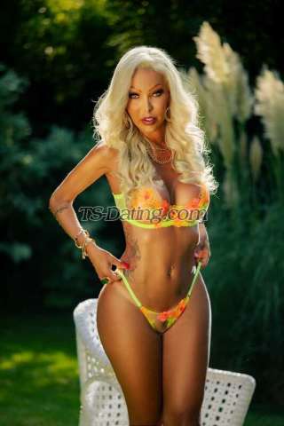 trans girl RenataDavilat 9744474 trans girl RenataDavilat 9744474