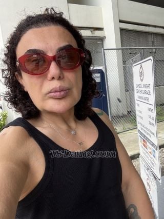 Shemale-Renatina-0703293 