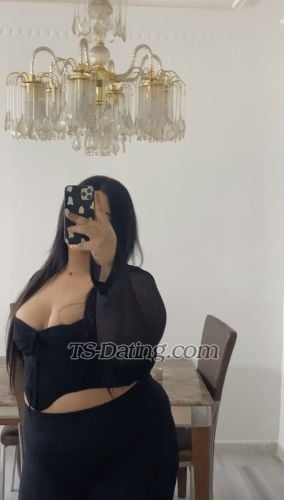 trans girl Retall 7701715 trans girl Retall 7701715