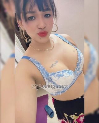 trans girl Ria1998 7557496