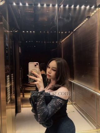 trans girl RianaBatrisy 2006500 trans girl RianaBatrisy 2006500