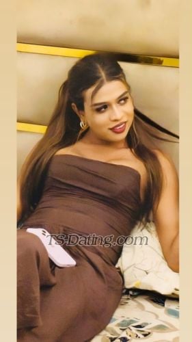 trans girl Rishiika 6521539